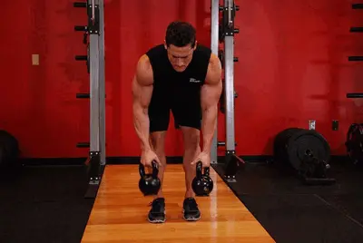 Animation of Alternating Kettlebell Row