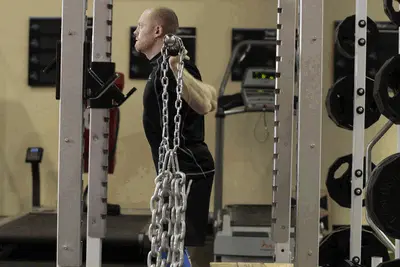 Animation of Box Squat with Chains