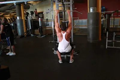 Animation of Close-Grip Front Lat Pulldown