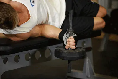 Animation of Dumbbell Lying Pronation