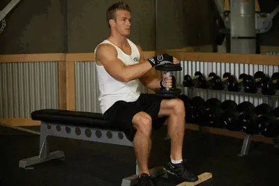 Animation of Dumbbell Seated One-Leg Calf Raise