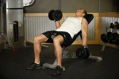 Animation of Incline Dumbbell Curl